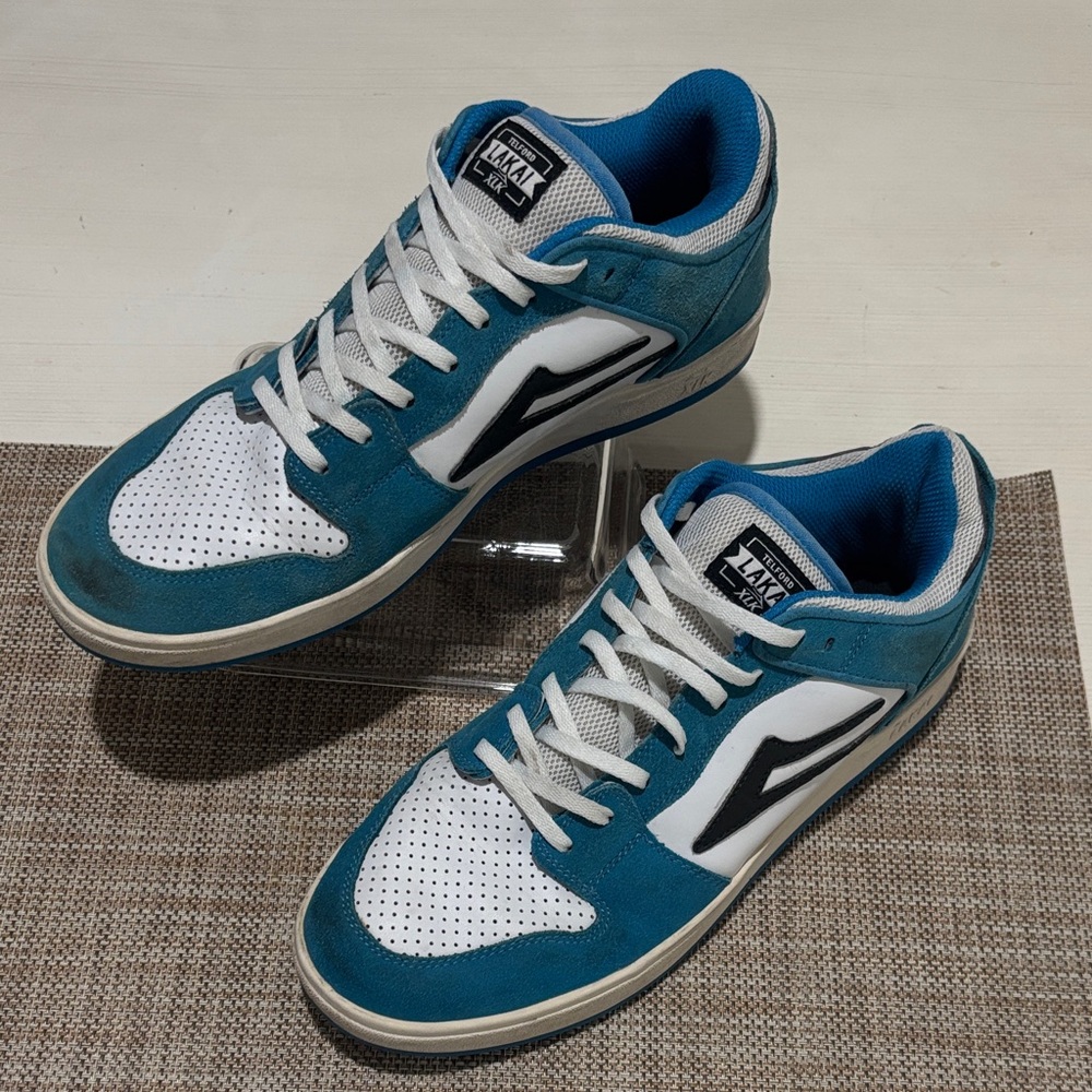 Lakai Telford Low sneakers in beautiful teal and white. Men's 10. Very sharp! - Picture 2 of 7
